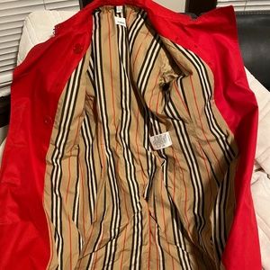 BURBERRY GABARDINE TRENCH COAT